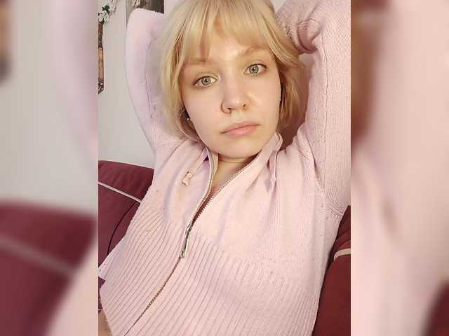 Tikoffka's BongaCams show and profile