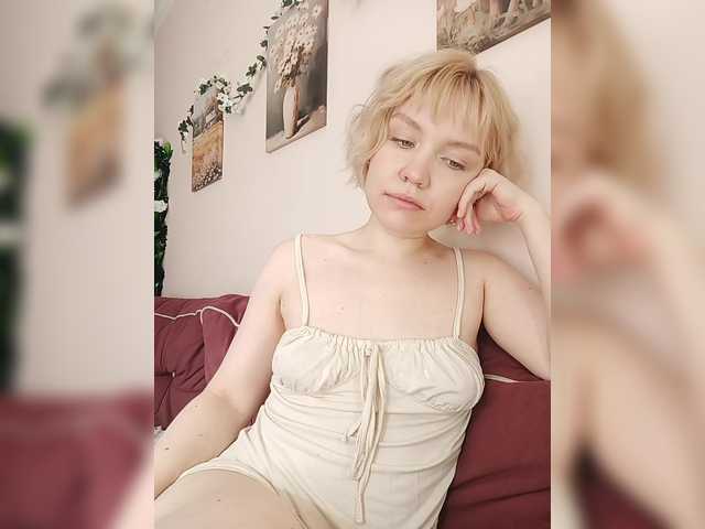 Tikoffka's BongaCams show and profile