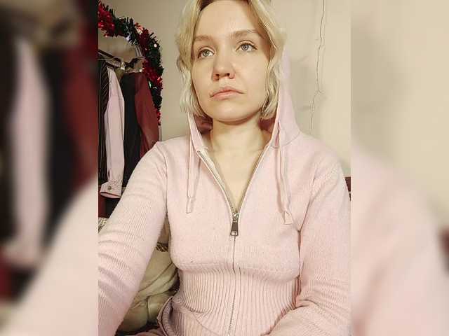 Tikoffka's BongaCams show and profile