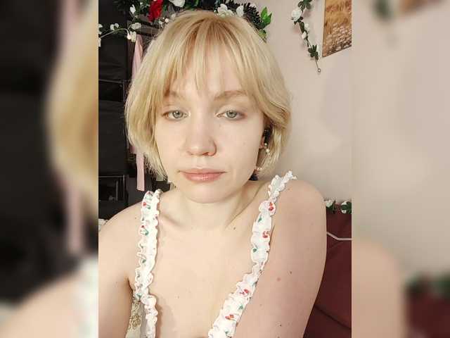 Tikoffka's BongaCams show and profile