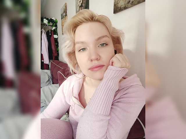 Tikoffka's BongaCams show and profile