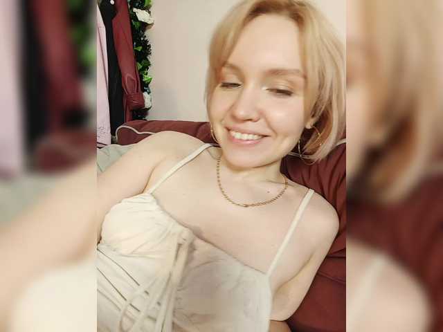 Tikoffka's BongaCams show and profile