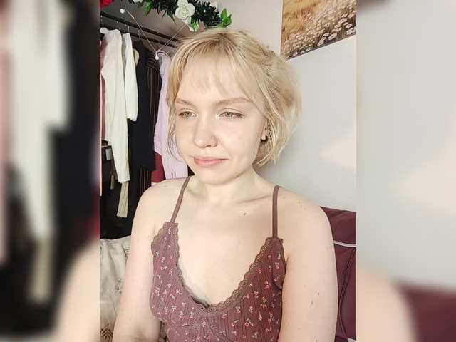 Tikoffka's BongaCams show and profile