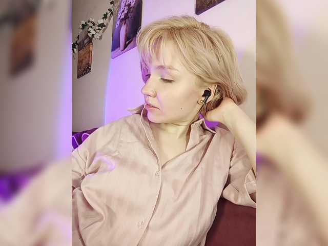 Tikoffka's BongaCams show and profile