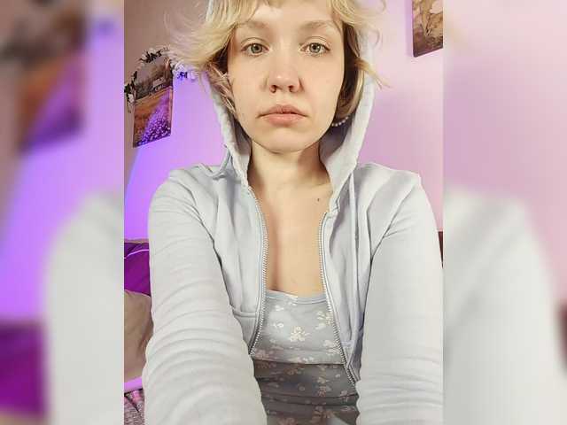 Tikoffka's BongaCams show and profile