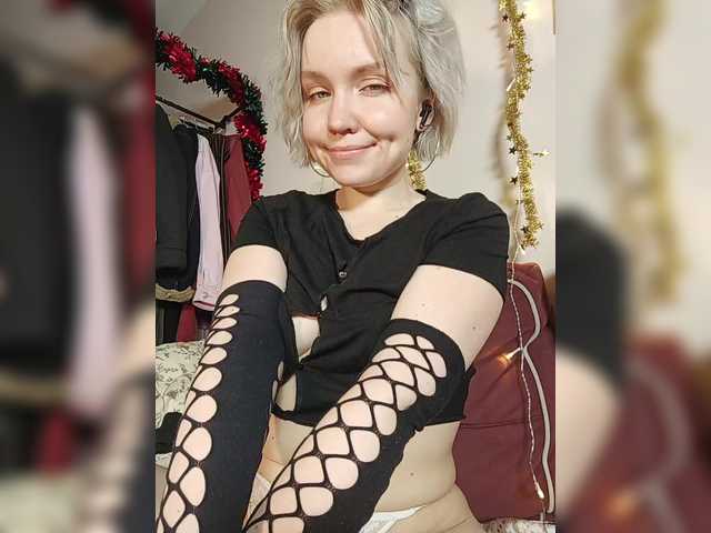 Tikoffka's BongaCams show and profile