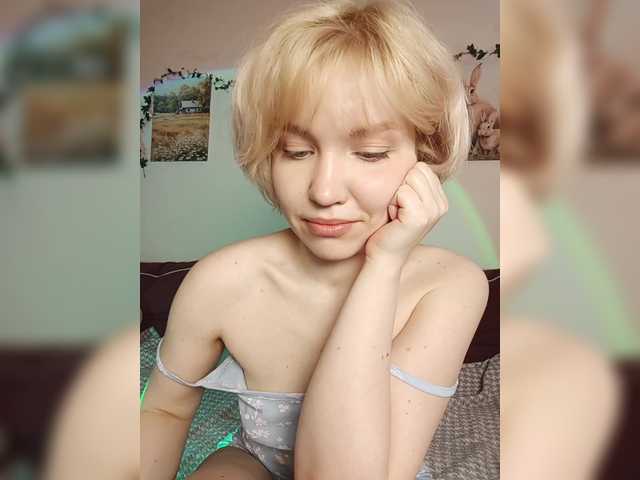 Tikoffka's BongaCams show and profile