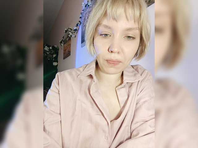 Tikoffka's BongaCams show and profile