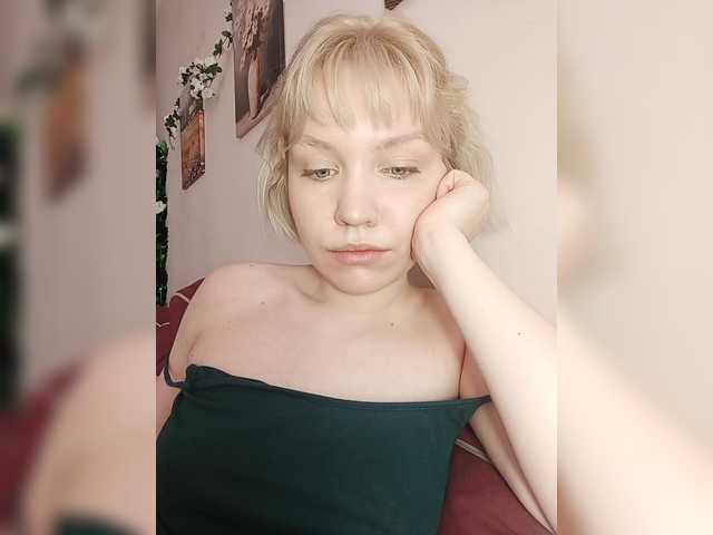 Tikoffka's BongaCams show and profile