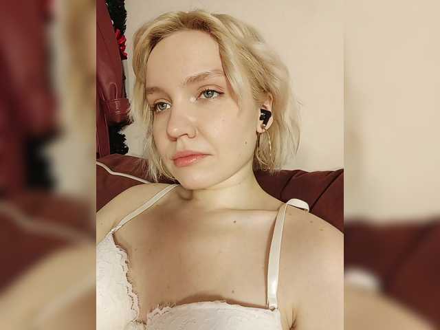 Tikoffka's BongaCams show and profile