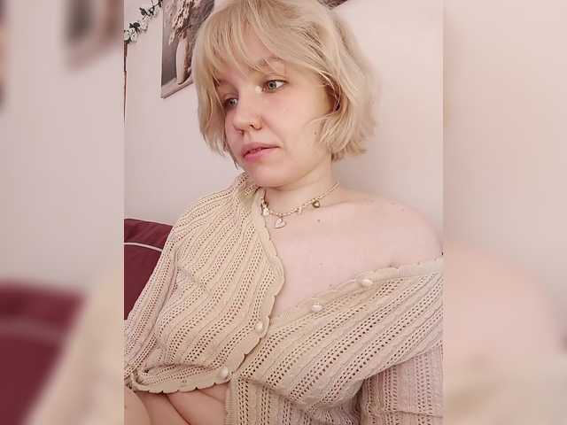 Tikoffka's BongaCams show and profile