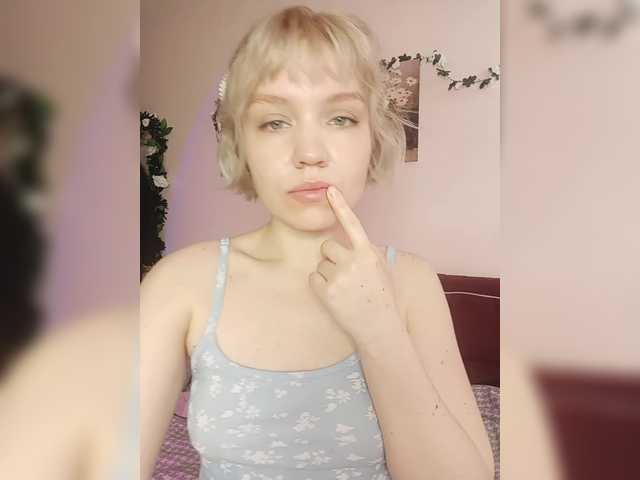 Tikoffka's BongaCams show and profile