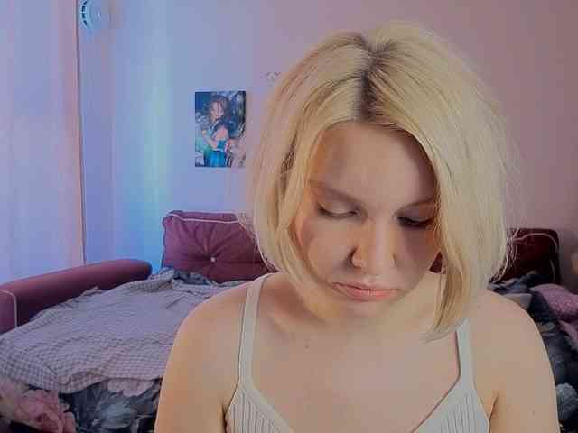 LadyAnny webcam