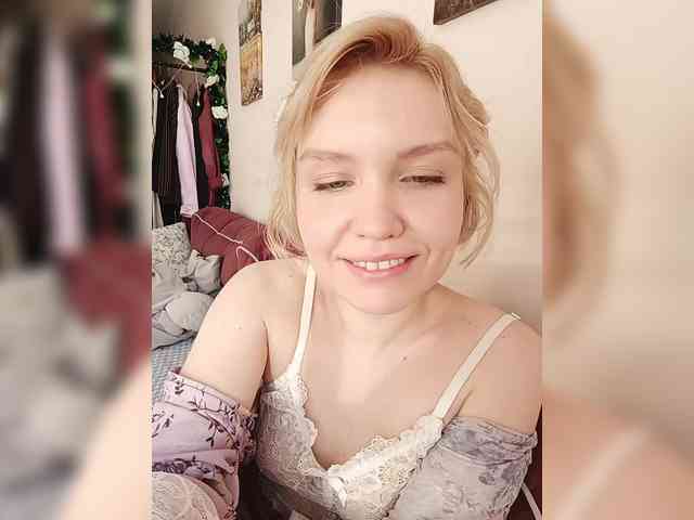 Tikoffka Live Webcam on BongaCams