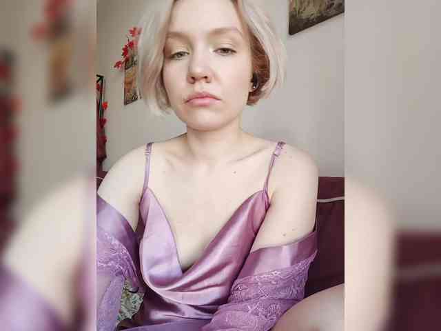 LadyAnny webcam