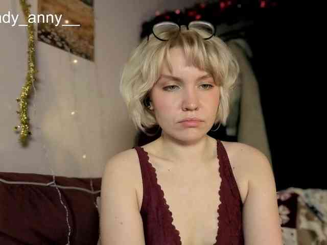 LadyAnny webcam