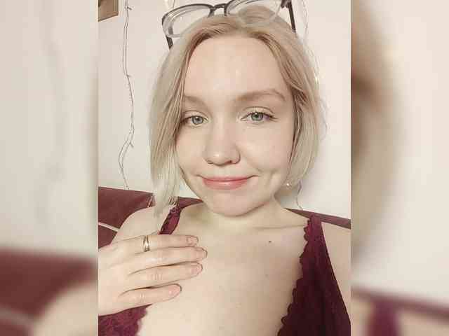 LadyAnny webcam