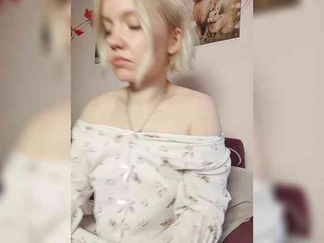 LadyAnny webcam