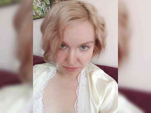 LadyAnny webcam