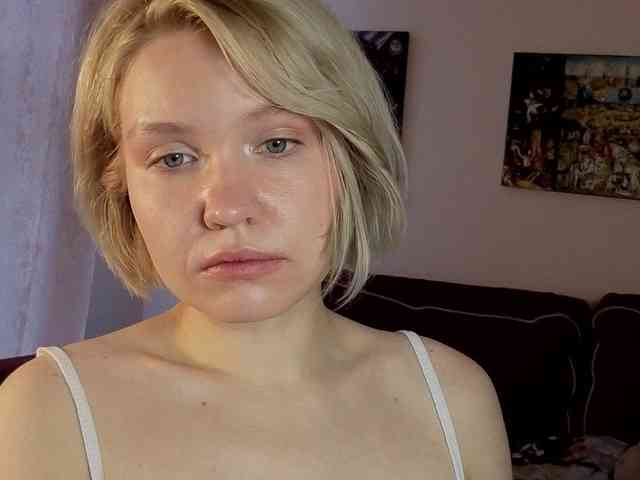 LadyAnny webcam