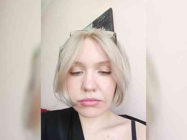 LadyAnny webcam