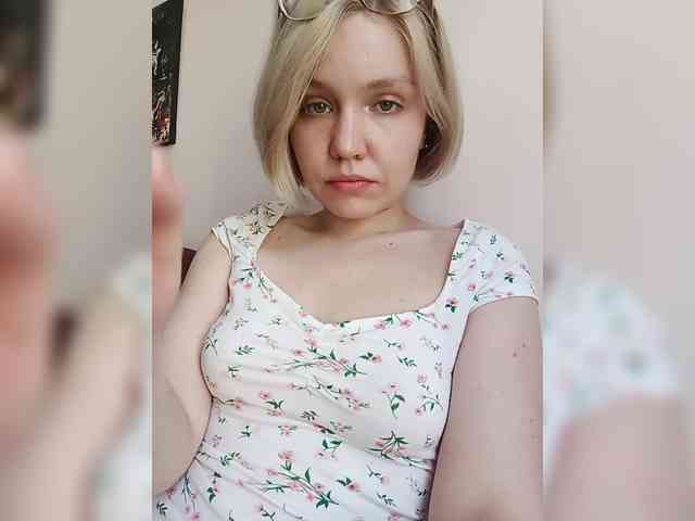 LadyAnny webcam