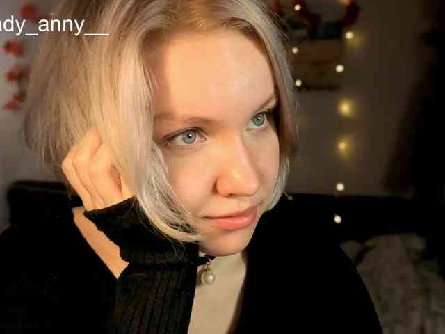 LadyAnny webcam