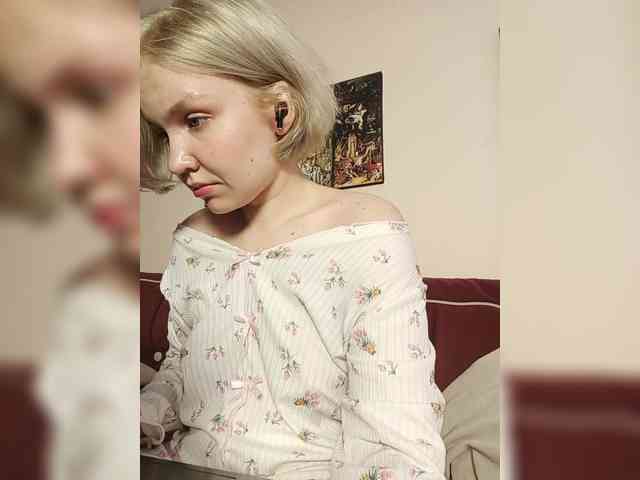 LadyAnny webcam
