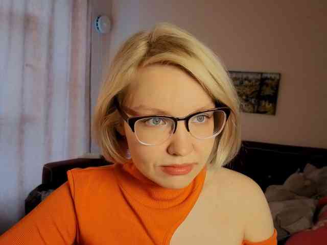 LadyAnny webcam