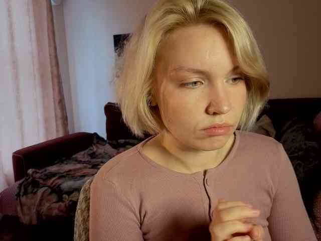 LadyAnny webcam