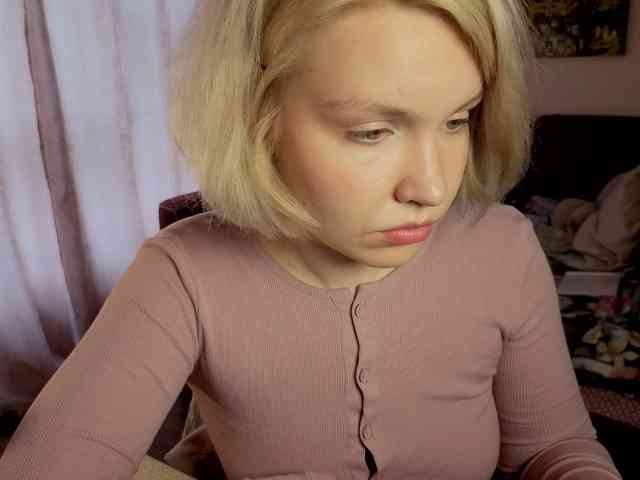 LadyAnny webcam