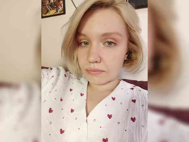 LadyAnny webcam