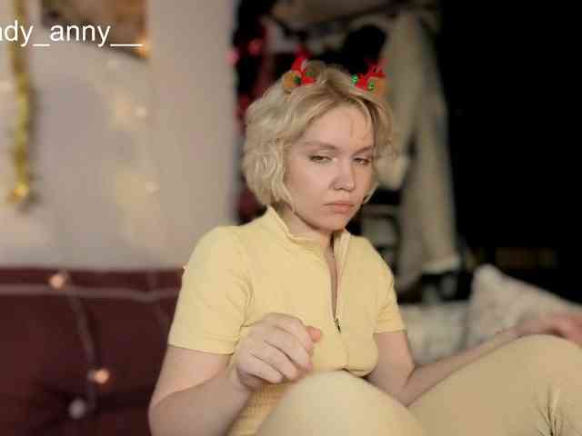 LadyAnny webcam