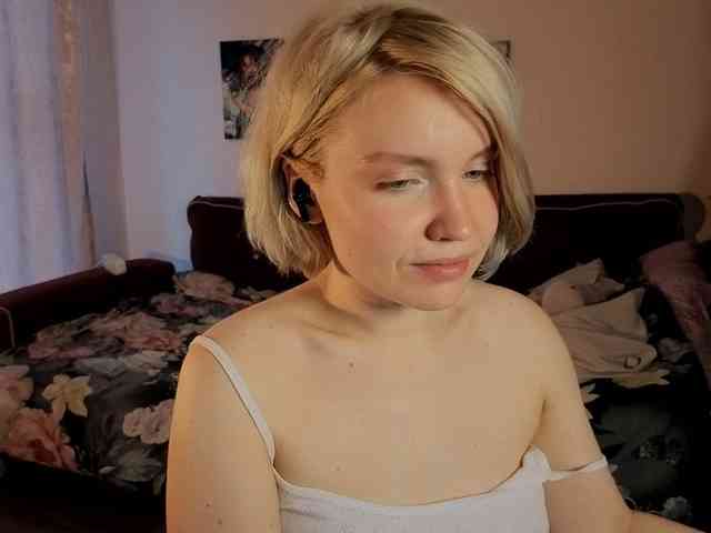 LadyAnny webcam