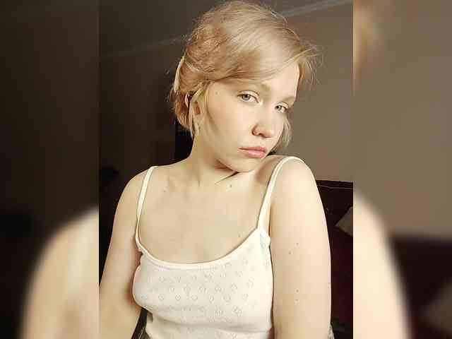 LadyAnny webcam