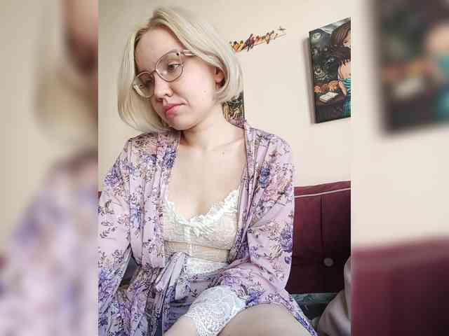LadyAnny webcam