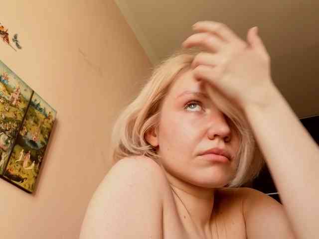 LadyAnny webcam