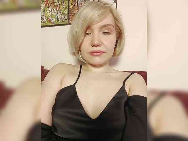 LadyAnny webcam