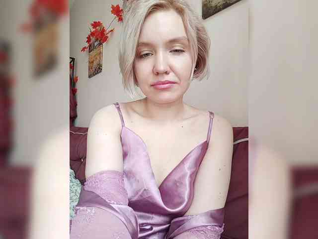 LadyAnny webcam