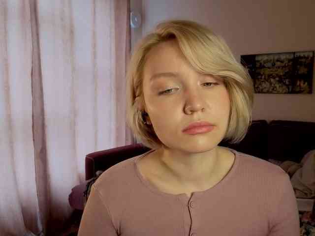 LadyAnny webcam