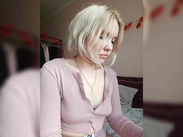 LadyAnny webcam