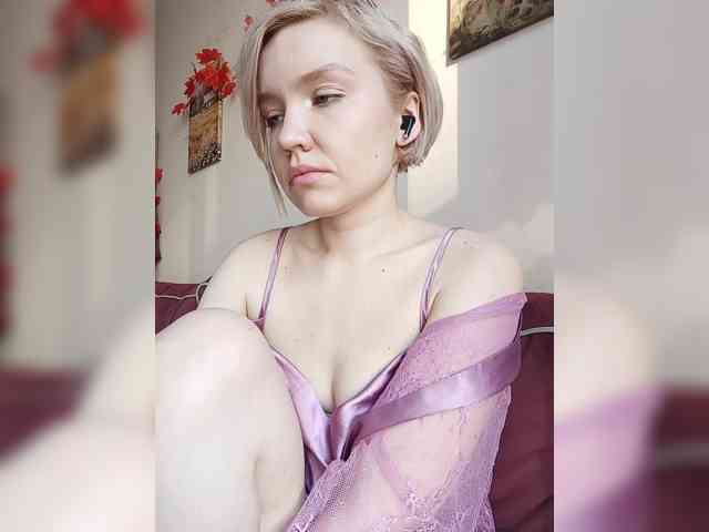 LadyAnny webcam