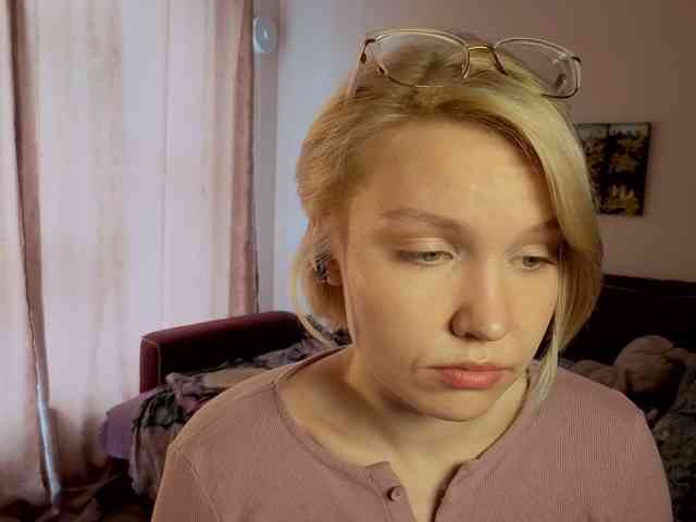 LadyAnny webcam