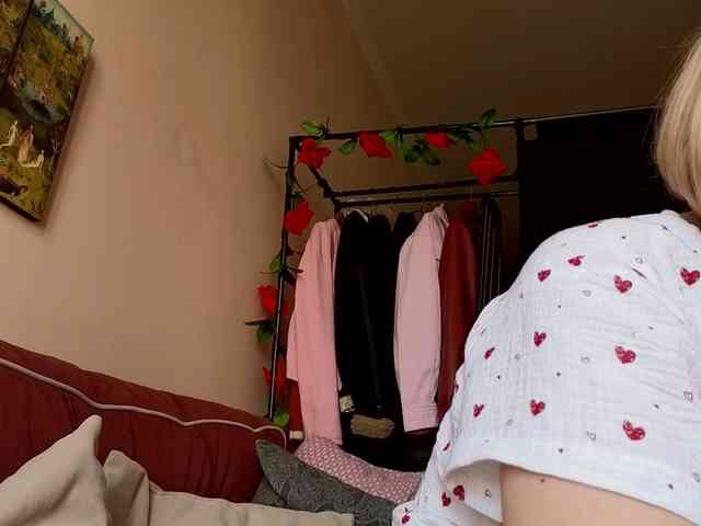 LadyAnny webcam