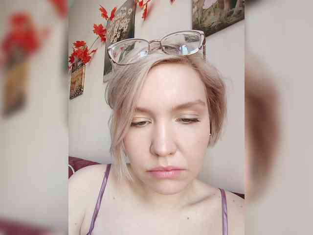 LadyAnny webcam
