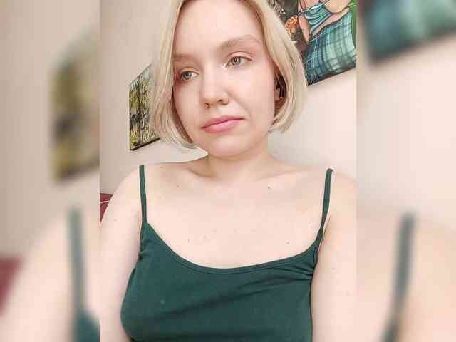 LadyAnny webcam