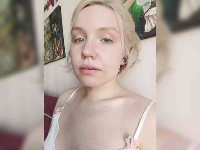 LadyAnny webcam