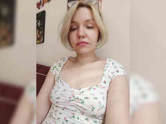 LadyAnny webcam