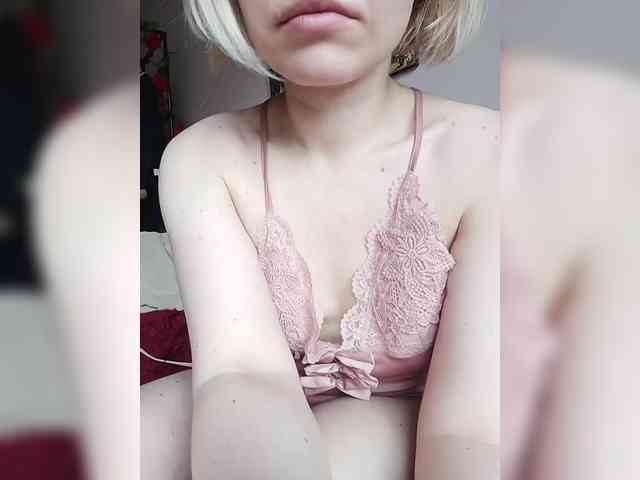 LadyAnny webcam