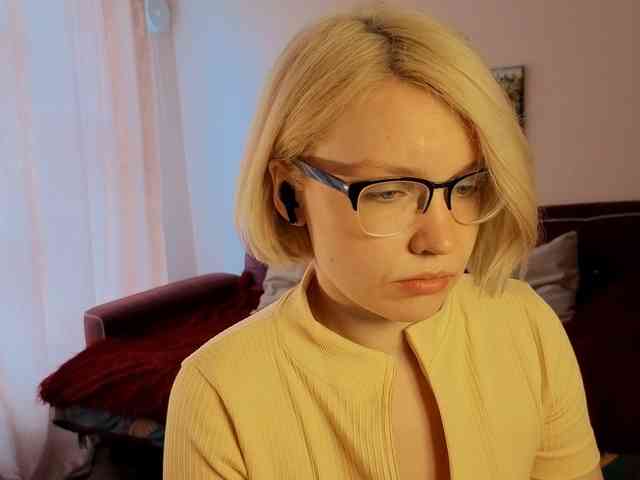 LadyAnny webcam
